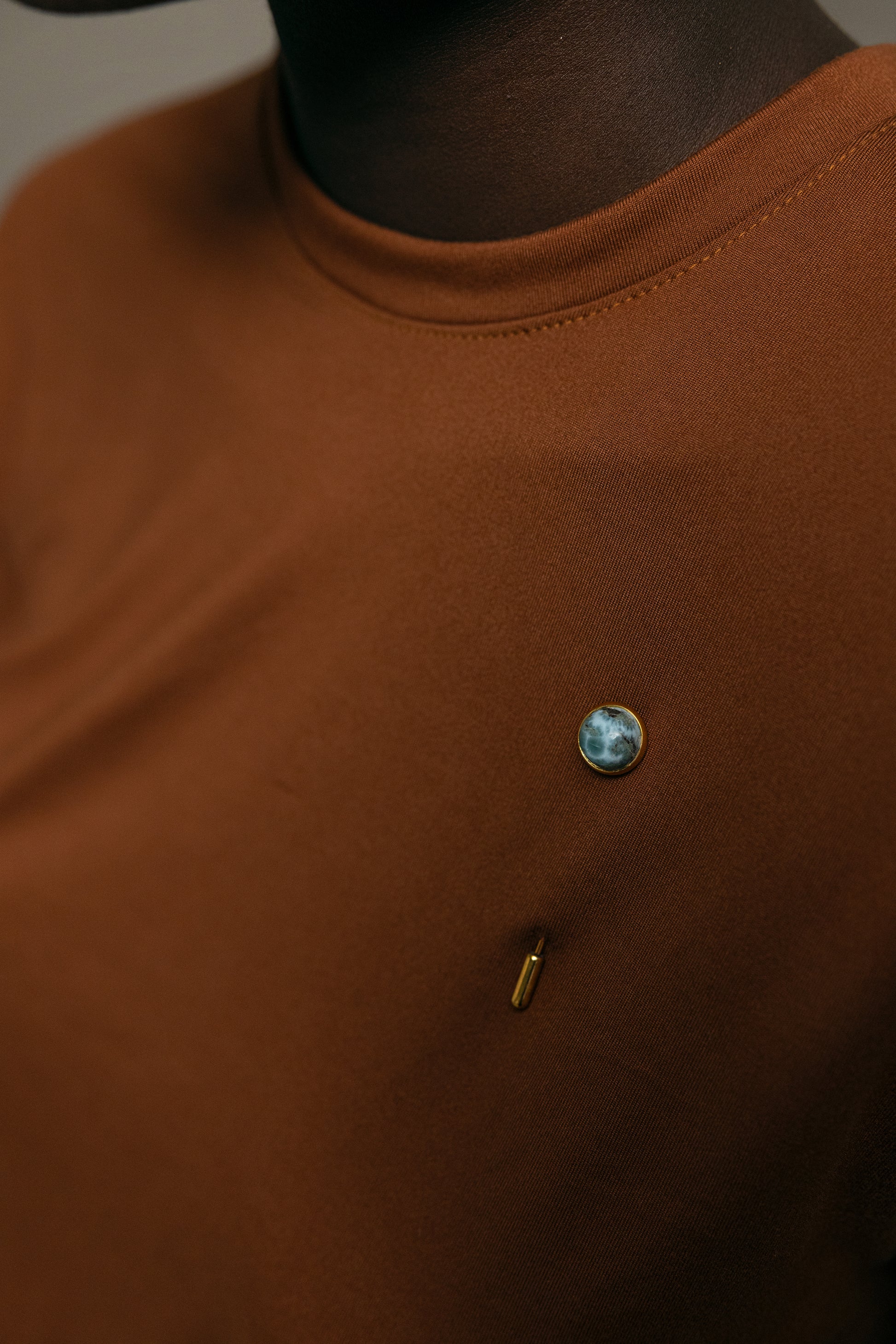 PIN PLANO LARIMAR