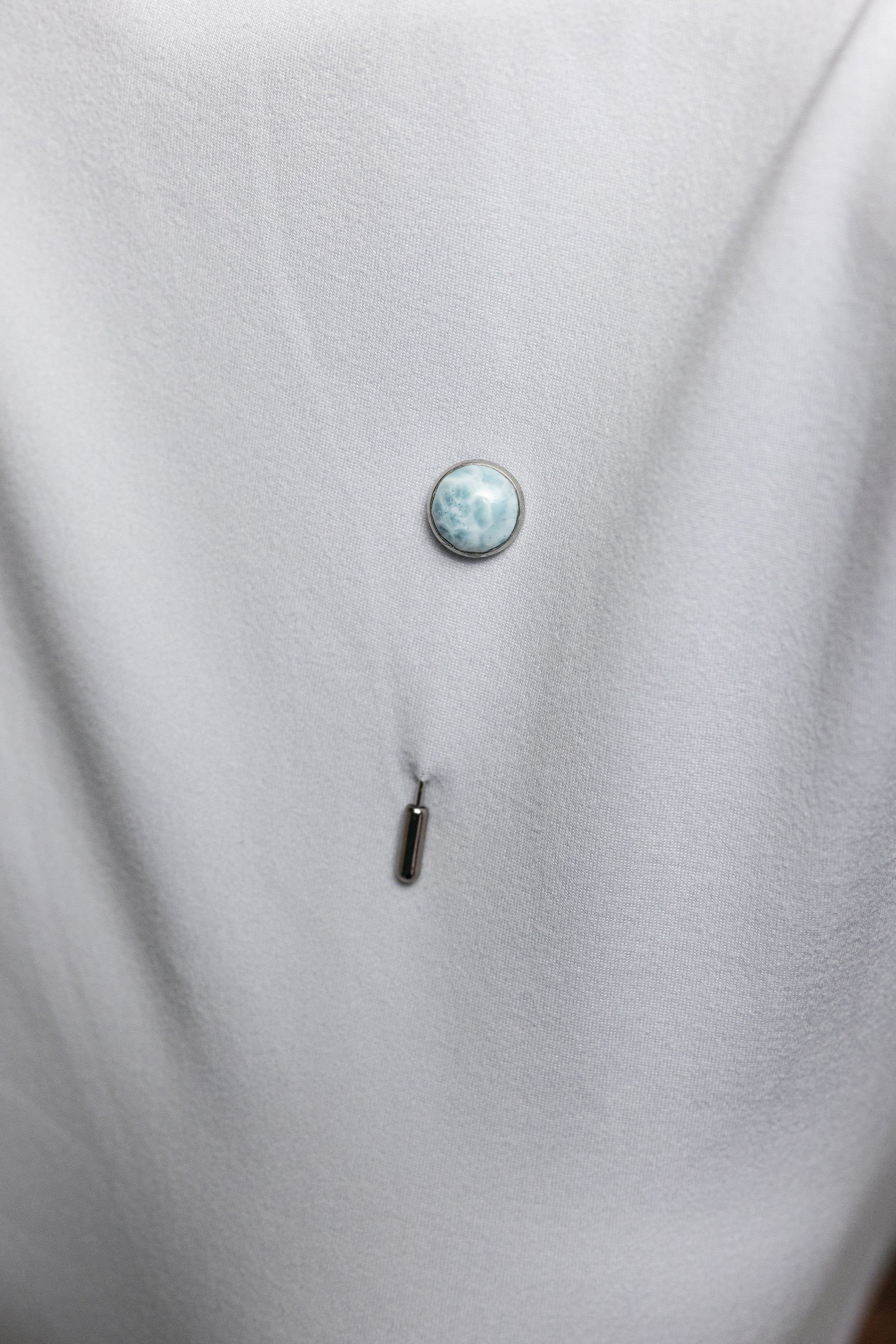 PIN PLANO LARIMAR
